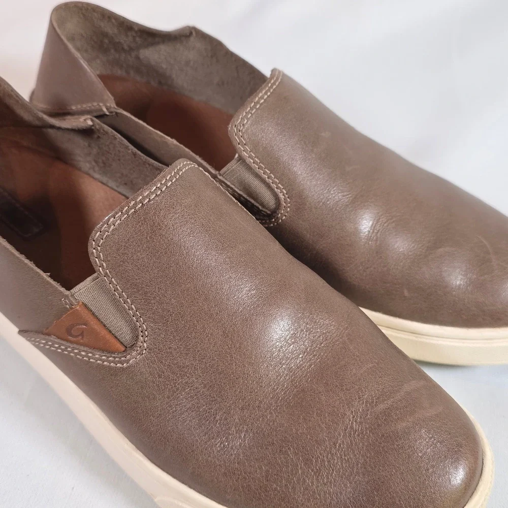 OluKai Pehuea Womens 8.5 Leather Slip On Sneakers Fox Brown Coastal Everyday